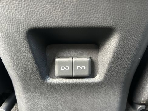 Certified 2025 Toyota RAV4 XLE AWD/4WD image 19