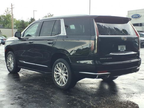 Used 2023 Cadillac Escalade Premium Luxury w/ LPO, Floor Liner Package AWD/4WD image 6