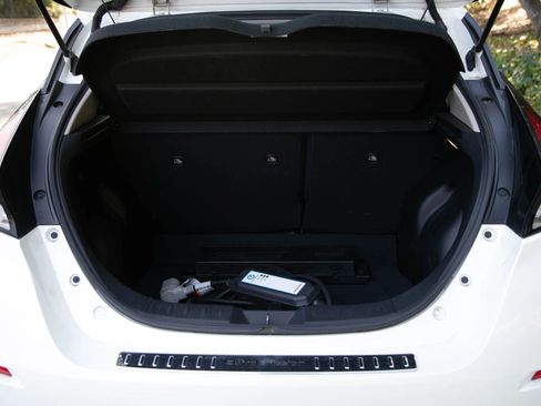 Used 2018 Nissan Leaf SL w/ SL Technology Package image 37