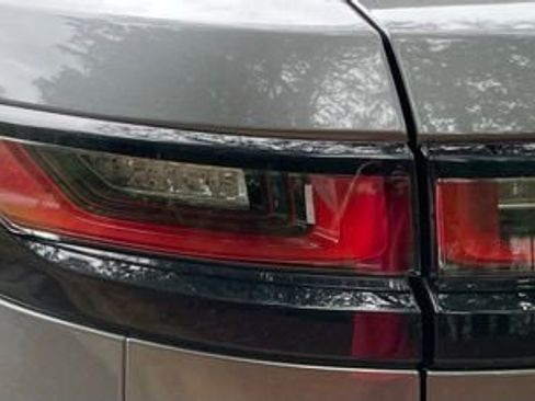 Used 2019 Land Rover Range Rover Velar AWD/4WD image 8