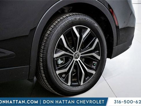 Used 2024 Toyota Crown XLE image 39