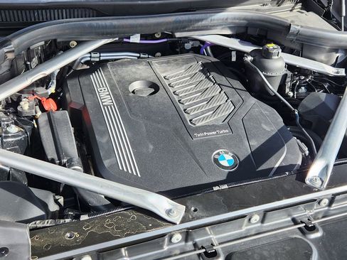 Used 2022 BMW X5 xDrive40i w/ Premium Package image 17