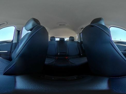 Used 2026 Volkswagen Tiguan SE FWD image 44