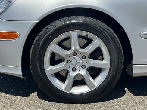 Used 2007 Mercedes-Benz C 280 Sedan image 11