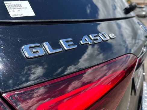Used 2025 Mercedes-Benz GLE 450e 4MATIC w/ Driver Assistance Package image 49