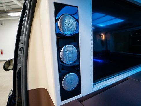 Used 2020 Mercedes-Benz Metris Passenger image 52