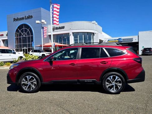 Used 2021 Subaru Outback Limited AWD/4WD image 8