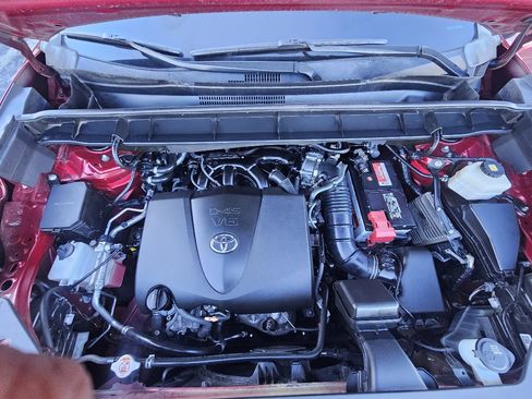 Used 2020 Toyota Highlander Limited image 55