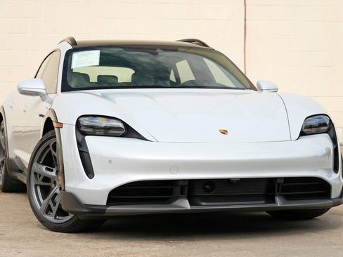 Used 2022 Porsche Taycan Turbo S w/ Technology Package AWD/4WD image 4