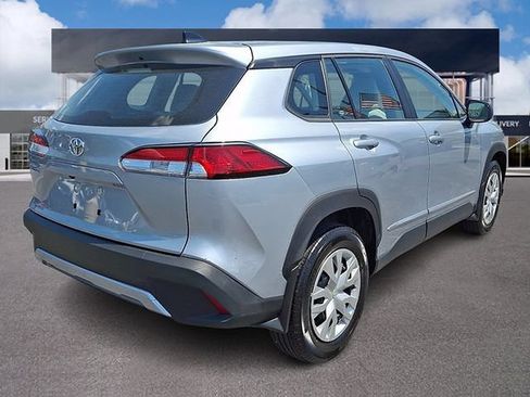 Used 2024 Toyota Corolla Cross L FWD image 6