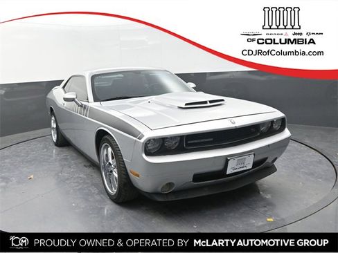 Used 2010 Dodge Challenger R/T image 1