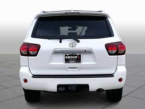 Used 2019 Toyota Sequoia Platinum image 5