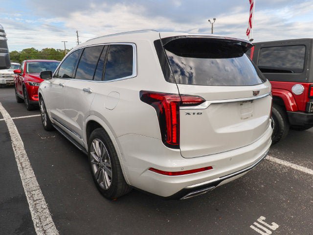 Used 2023 Cadillac XT6 Premium Luxury w/ Platinum Package FWD image 3
