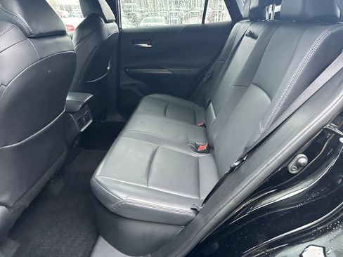 Used 2024 Toyota Venza XLE image 14