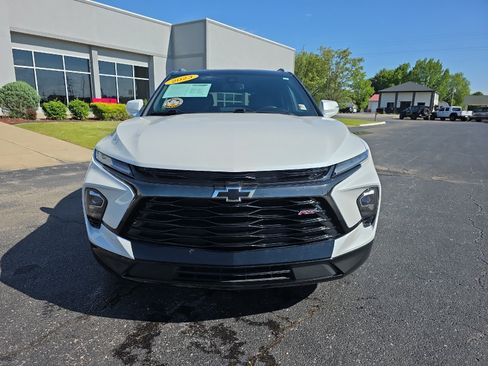 Used 2023 Chevrolet Blazer RS AWD/4WD image 2