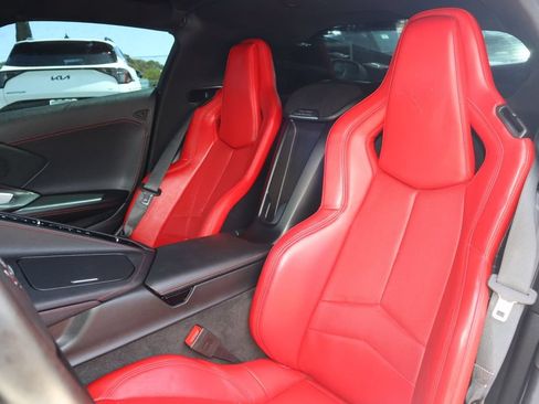 Used 2022 Chevrolet Corvette Stingray Coupe RWD image 19
