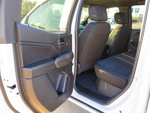New 2025 Chevrolet Colorado Trail Boss w/ Midnight Edition AWD/4WD image 22