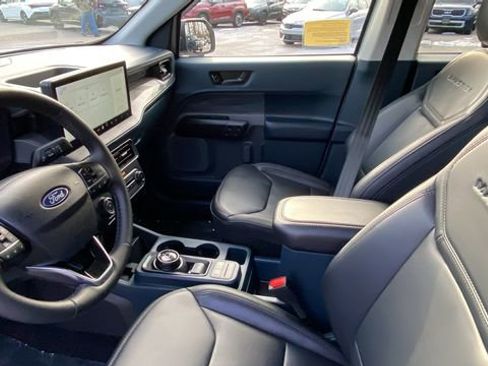 Used 2025 Ford Maverick Lariat w/ Black Appearance Package image 29