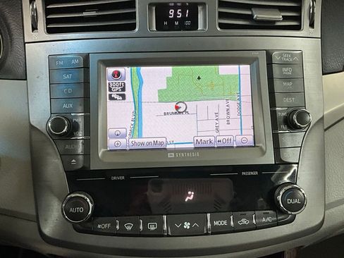 Used 2012 Toyota Avalon Limited image 15