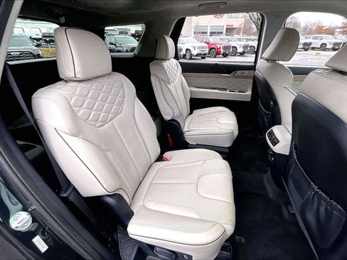 Used 2022 Hyundai Palisade Calligraphy image 21