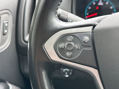 Used 2022 Chevrolet Colorado LT w/ Safety Package image 34