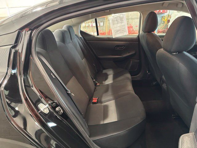 Used 2024 Nissan Sentra SV FWD image 15