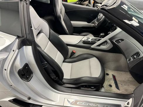 Used 2019 Chevrolet Corvette Z06 RWD image 19