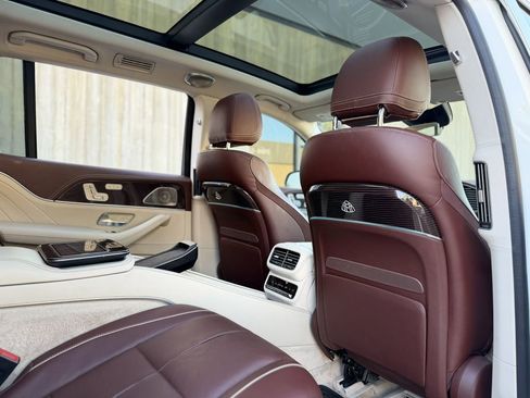Used 2021 Mercedes-Benz Maybach GLS 600 4MATIC image 23