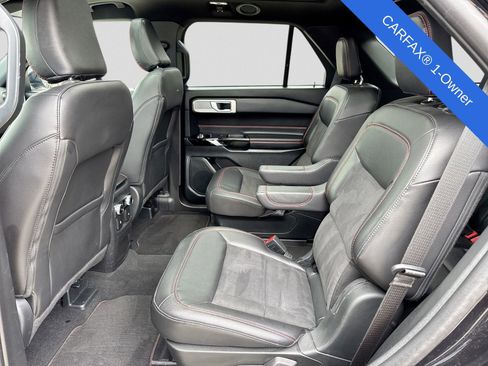 Used 2024 Ford Explorer ST-Line w/ Class IV Trailer Tow Package AWD/4WD image 23