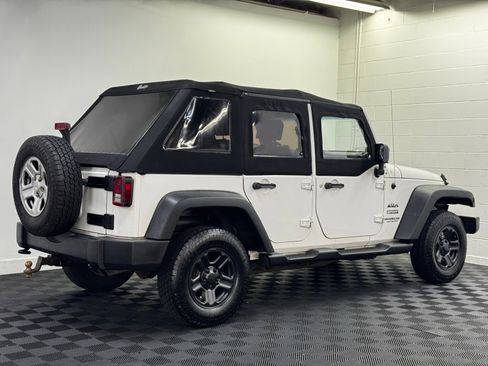 Used 2010 Jeep Wrangler Unlimited Sport AWD/4WD image 2
