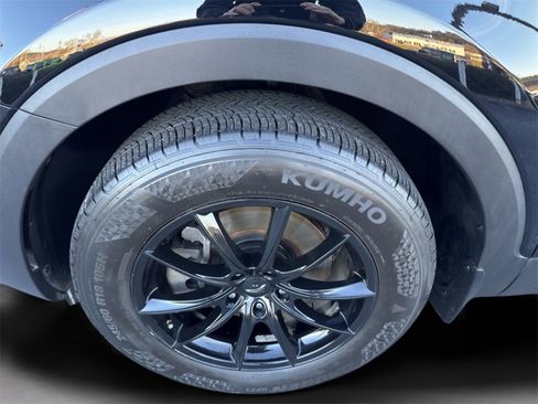 Used 2022 Kia Telluride LX image 23