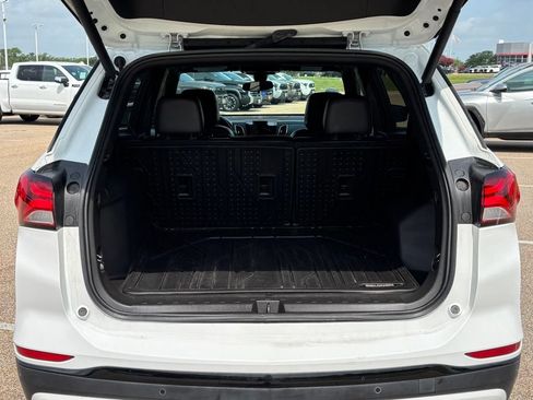 Used 2024 Chevrolet Equinox RS w/ RS Leather Package AWD/4WD image 8