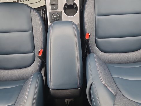 Used 2024 Ford Bronco Sport Outer Banks w/ Tech Package image 14