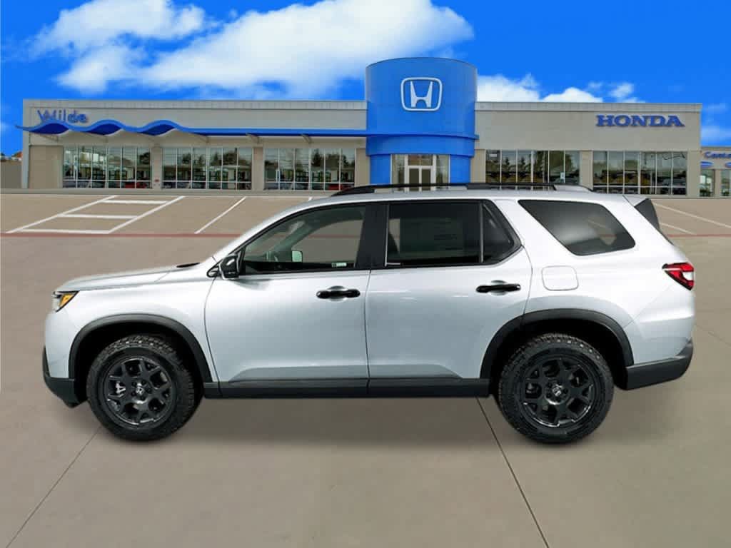 New 2026 Honda Pilot TrailSport image 2
