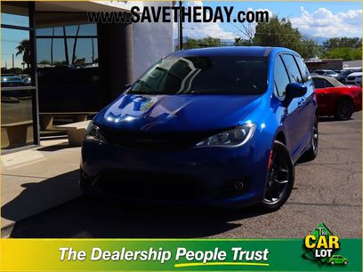 Used 2020 Chrysler Pacifica Touring w/ S Appearance Package