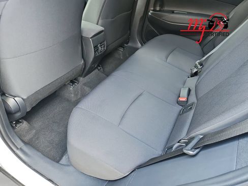 Used 2024 Toyota Corolla Cross LE w/ Moonroof Package FWD image 34
