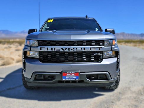 Used 2021 Chevrolet Silverado 1500 Custom w/ LPO, Dark Essentials Package image 2