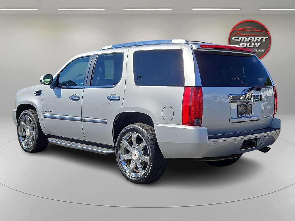 Used 2014 Cadillac Escalade Luxury RWD image 7