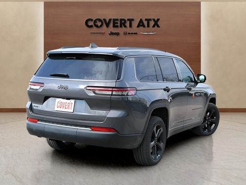 New 2026 Jeep Grand Cherokee L Limited w/ Limited Altitude Package AWD/4WD image 5