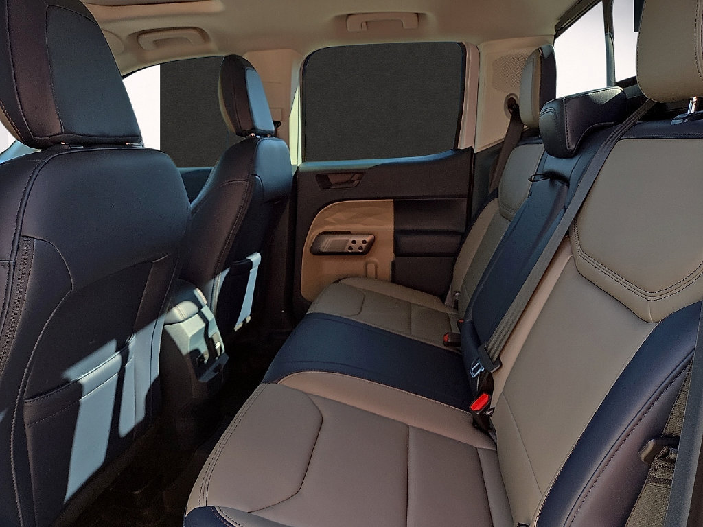 Used 2025 Ford Maverick Lariat w/ 4K Tow Package AWD/4WD image 9