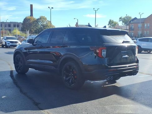 Used 2022 Ford Explorer ST w/ Equipment Group 401A image 6