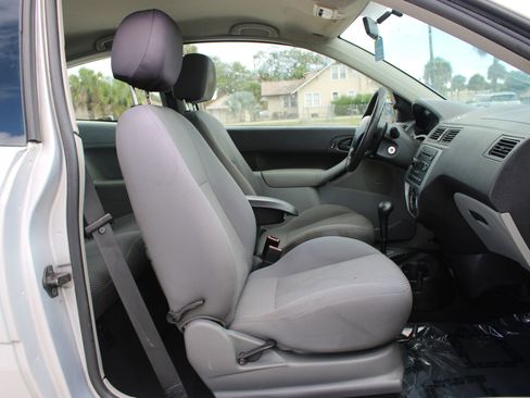 Used 2006 Ford Focus S FWD image 20