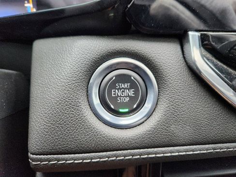 Used 2023 Chevrolet Colorado LT w/ LT Convenience Package II image 45