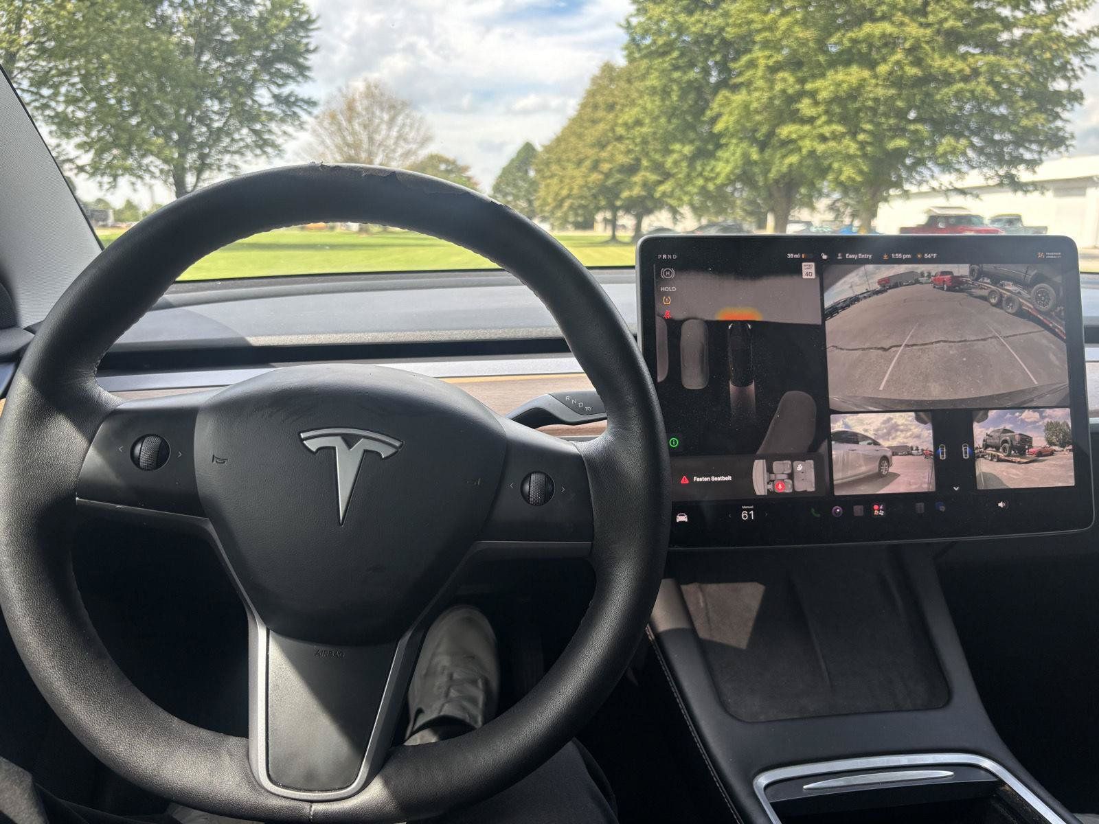 Used 2023 Tesla Model 3 Standard Range RWD image 2