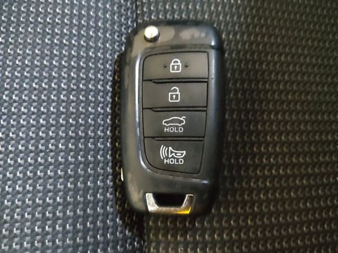 Used 2020 Hyundai Accent SE image 32