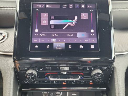 New 2025 Jeep Grand Cherokee Laredo X w/ Luxury Tech Group I image 22