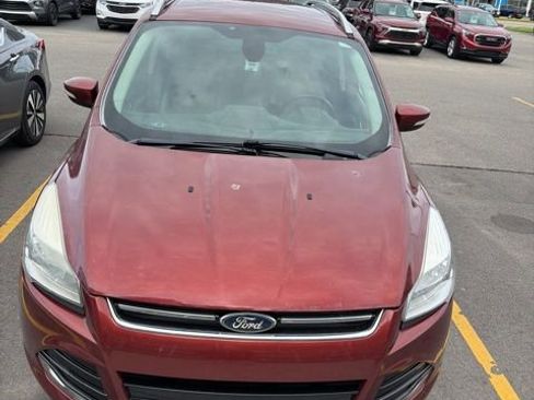 Used 2014 Ford Escape Titanium FWD image 2