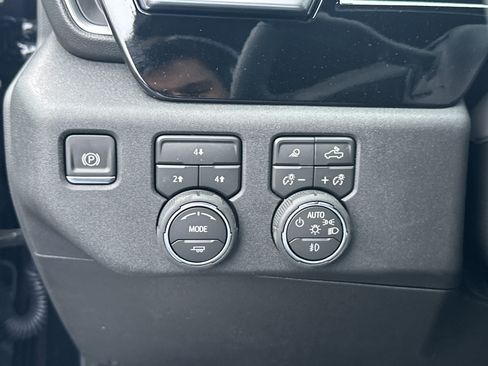 New 2026 Chevrolet Silverado 3500 LT w/ All Star Edition image 23