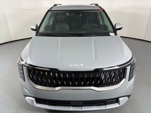 New 2026 Kia Carnival EX image 3