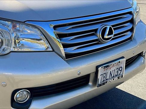 Used 2013 Lexus GX 460 image 29